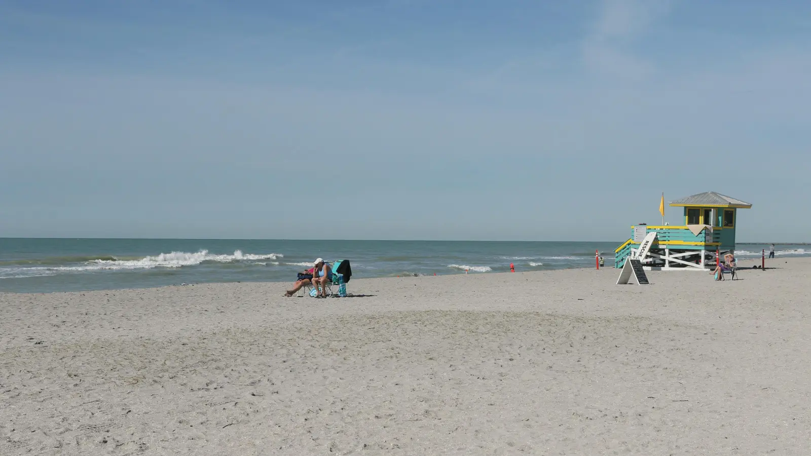 Siesta Key Village restaurants and shops