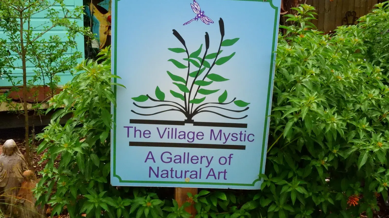 Outdoor café seating in Village of the Arts